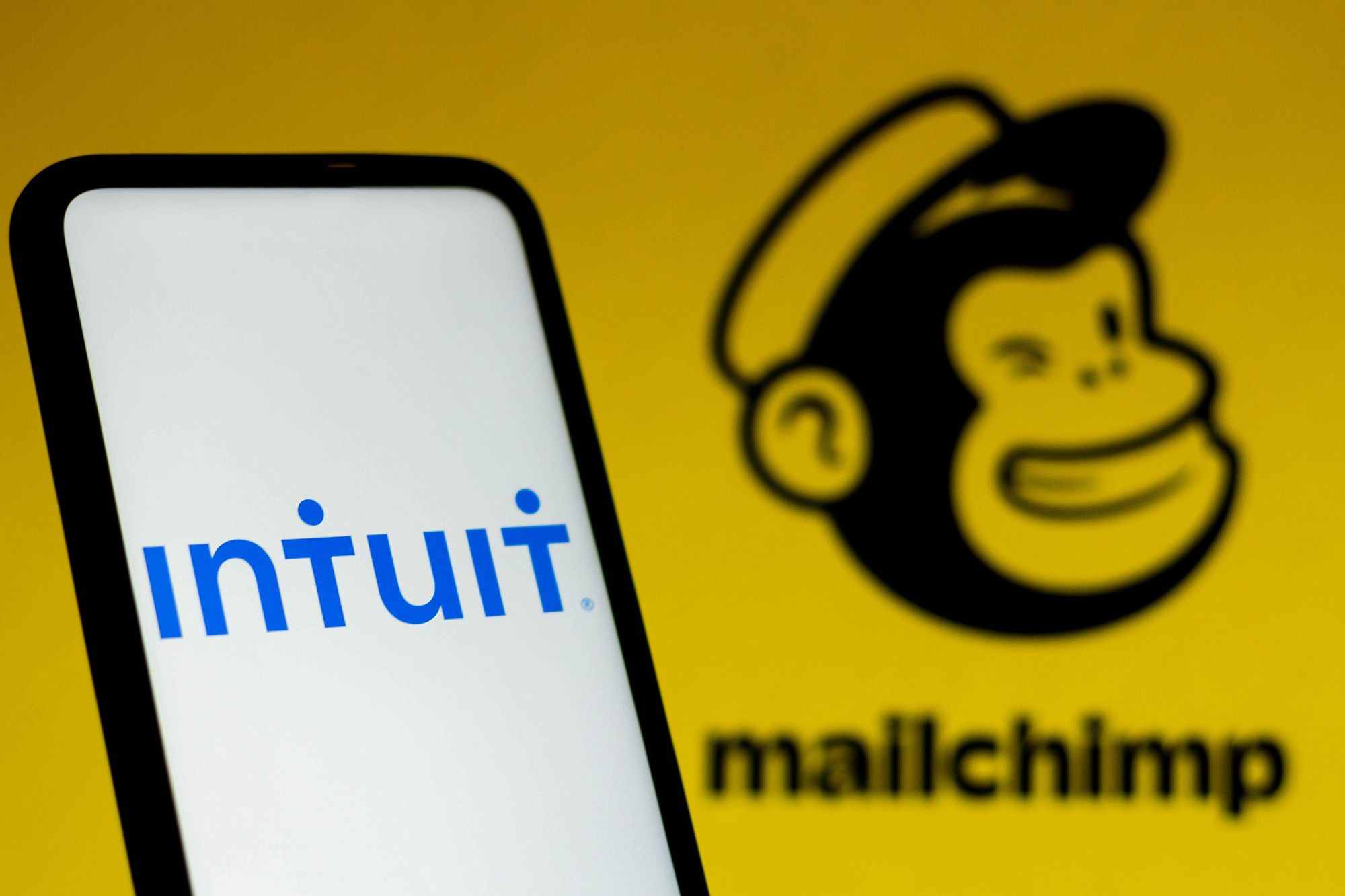 Intuit to Buy Mailchimp, Startup Creating Water from Air Moves to Tampa, Abby Leibowitz Appears on SOUTH POD